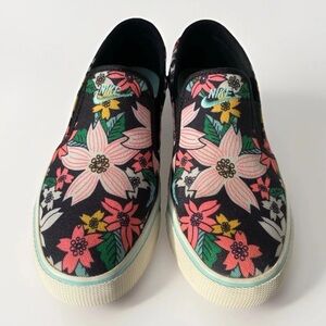 SOLD Nike Aloha Floral Slip-On Sneakers Women’s size 8.5